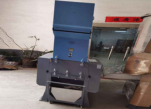 塑料粉碎（suì）机有什么用