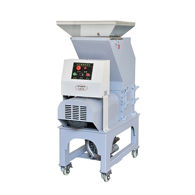 塑（sù）料粉碎機設備對我國環（huán）境的淨化作用