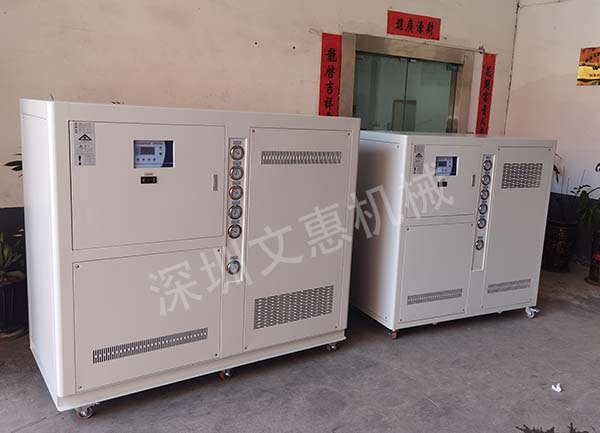 光纖激光冷水機應用多長時間必須（xū）清洗？怎麽清洗